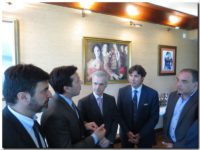 rojas-con-el-presidente-de-santander-jaime-gonzalez-lopez-y-revestido-garcia-1