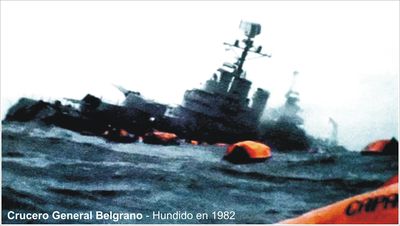 ARA GENERAL BELGRANO: Veteranos navegan hacia el sitio de su hundimiento