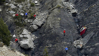 TRAGEDIA: Investigadores descartan explosión en el accidente de Germanwings