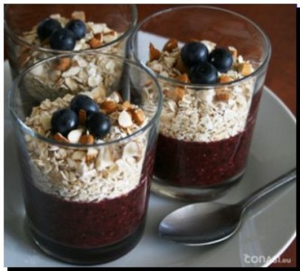 RECETAS ECOLÓGICAS: Batido de arándanos y fresas con copos de avena