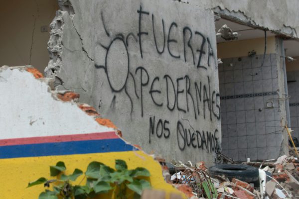 ECUADOR pagará a familias que acojan a damnificados del sismo
