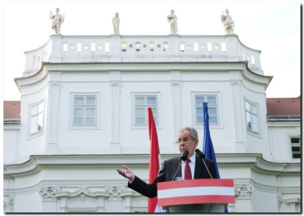 EL MUNDO: Un ecologista presidirá Austria tras un reñido duelo con la ultraderecha