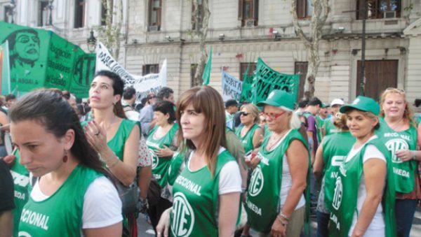ATE convocó a un paro para el 6 de marzo que afectaría el inicio de clases