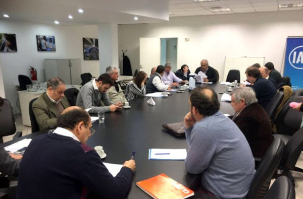 Las empresas de carga hacen un boicot a los puertos. Se complica aplicar la tasa portuaria