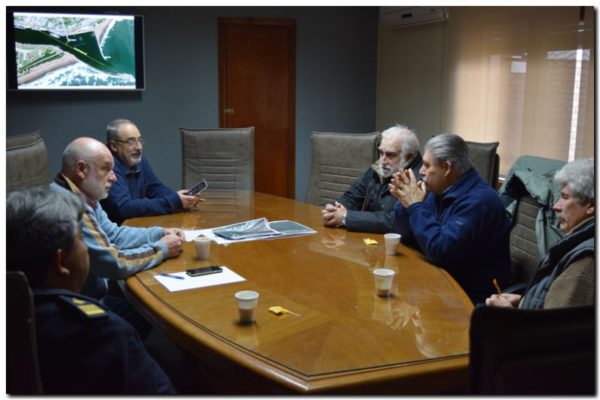Reunión técnica en Puerto Quequén para el desarrollar de infraestructura del sistema de balizamiento