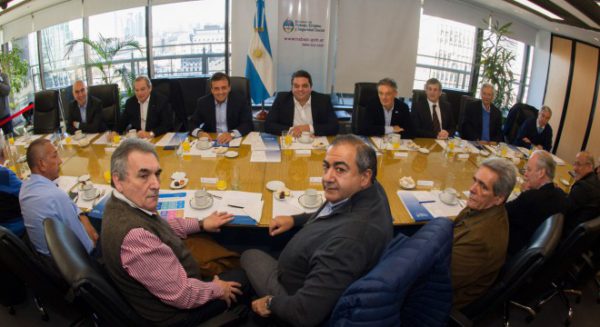 POLÍTICA: La CGT buscará la fecha de un paro general antes del Mundial