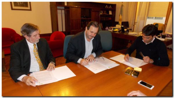 Medio ambiente: López firmó dos convenios con OPDS