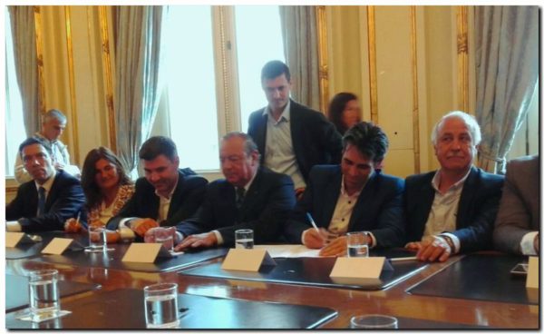 Facundo López firmó en Casa Rosada acta con Ministerio de Turismo de La Nación