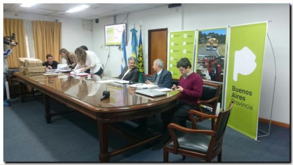 Apertura de sobres de la licitación por obras de rehabilitación de pavimento en accesos a Puerto Quequén
