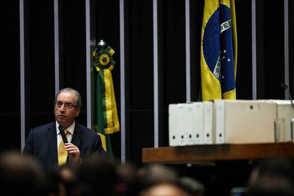 Arrestan a Cunha, cerebro de «impeachment» a Rousseff