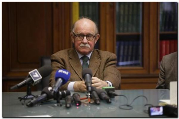 Acto final para el rey de la sátira