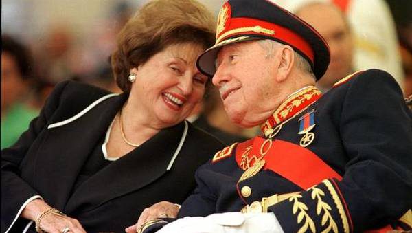 La viuda del dictador Pinochet ante la Justicia