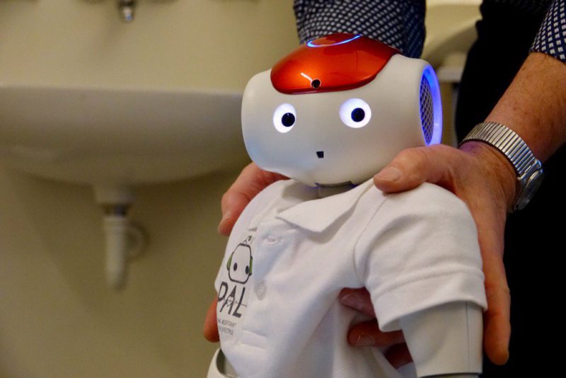 EL MUNDO: Un robot que ayuda a los niños con diabetes