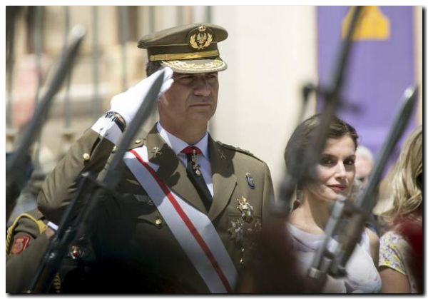 El Rey de España rechazó una reunión con Milei