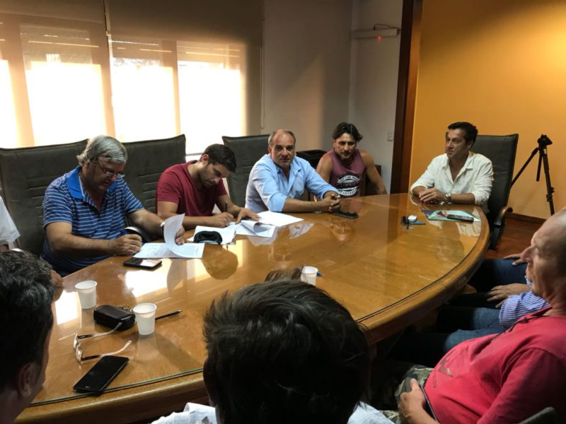 PUERTO QUEQUÉN: Se levantó el paro de transportistas
