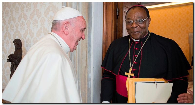 VATICANO: Francisco designó a un arzobispo congoleño como nuncio apostólico en Argentina