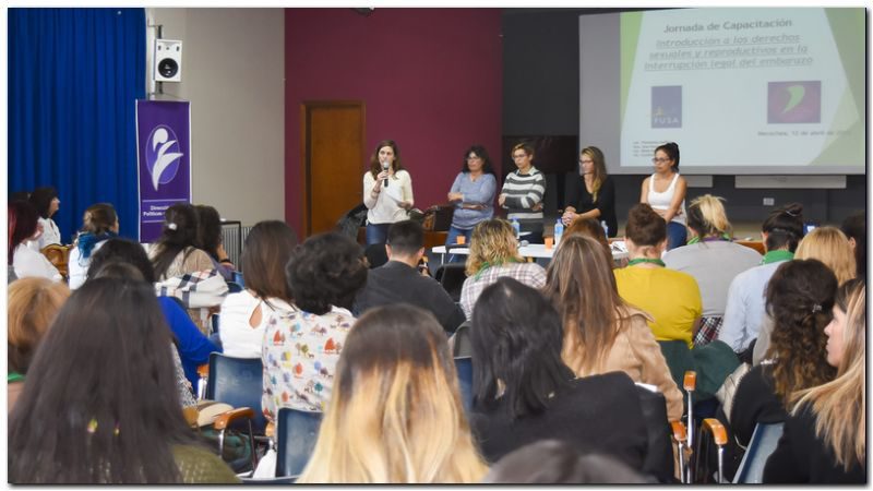 NECOCHEA: Jornada para fortalecer la información sobre Derechos Sexuales y Reproductivos