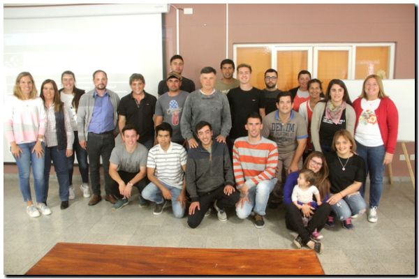 Alumnos culminaron la primera diplomatura en Lobería