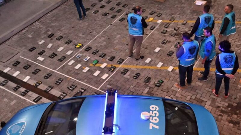 DROGAS: Secuestraron 100 kilos de cocaína valuados en un millón de dólares