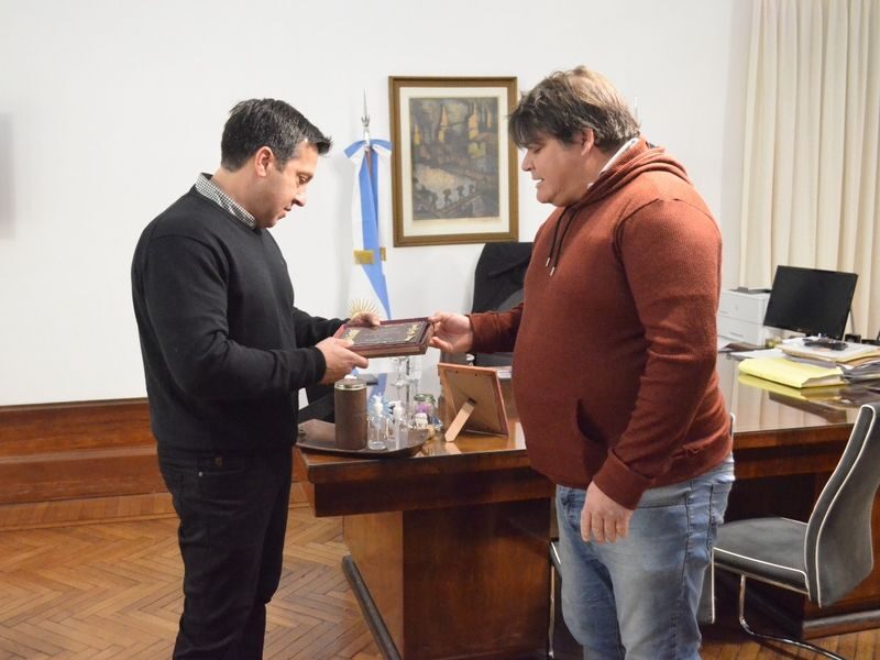 FÚTBOL: La Liga de Fútbol Amateur agasajó al Intendente