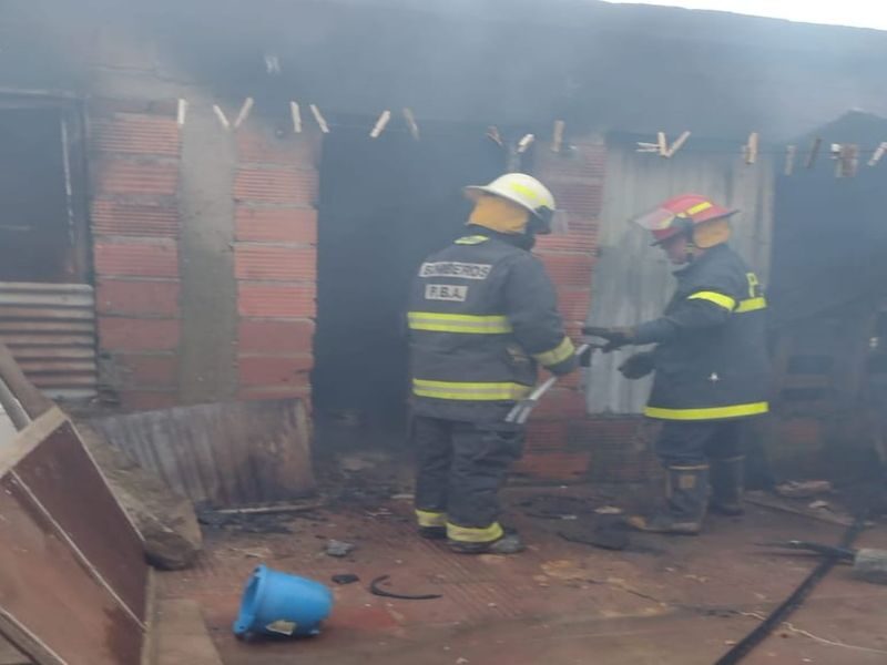 INCENDIO: En 75 y 80 de Necochea