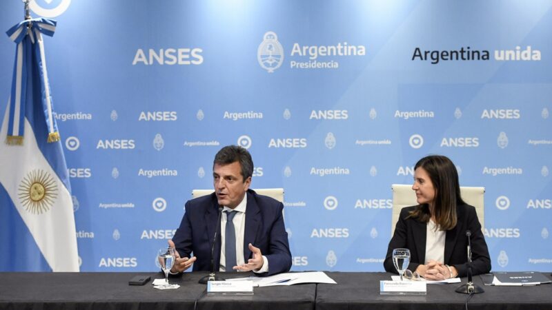 La oposición retrasa una ley para 800 mil argentinas