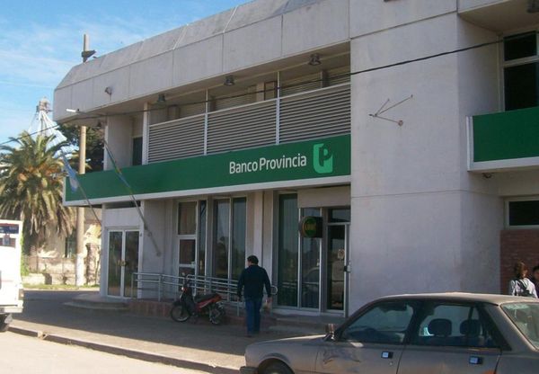 Salidera en el banco Provincia de Quequén
