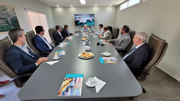 Productiva reunión entre Jorge Álvaro e intendentes de la región