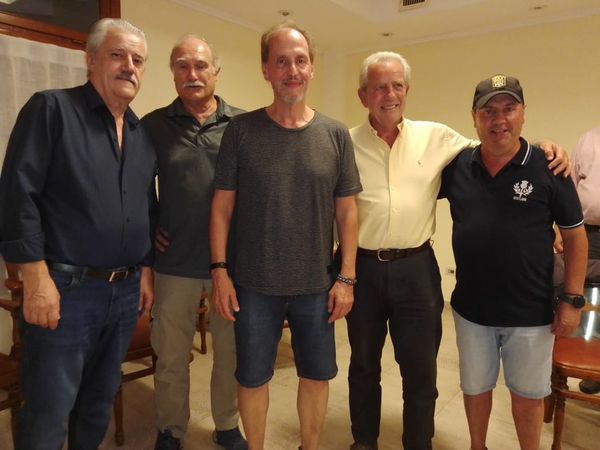 Alejandro Fabbri y Gustavo Veiga en Necochea