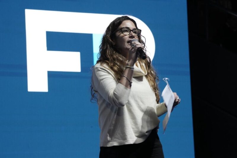 Los liderazgos no se piden, se ganan