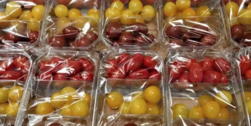 Se busca eliminar frutas en envoltorios plásticos