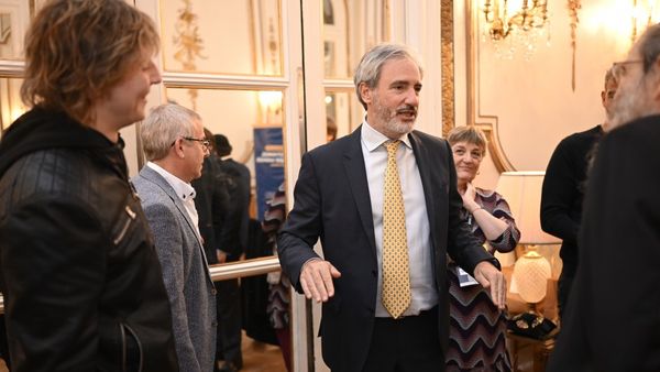 Renuncias de los economistas de Milei