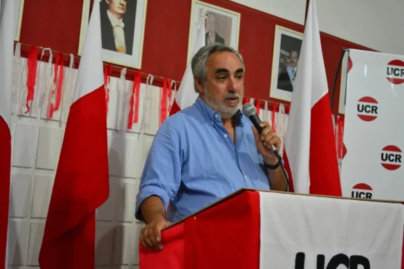 Grindetti si a Milei, Miguel Fernández, no