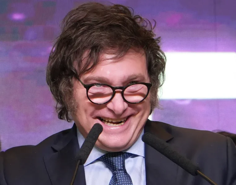 MILEI: Usó a YPF para lograr apoyo de Santa Cruz