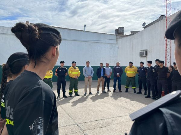 Bomberos locales y de la región se capacitan en Necochea