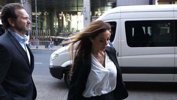 Flavia Royón quedaría como Secretaria de Energía