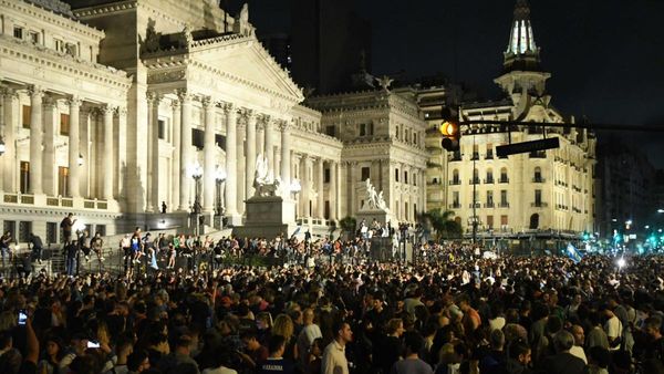 La CGT analiza convocar a un paro nacional
