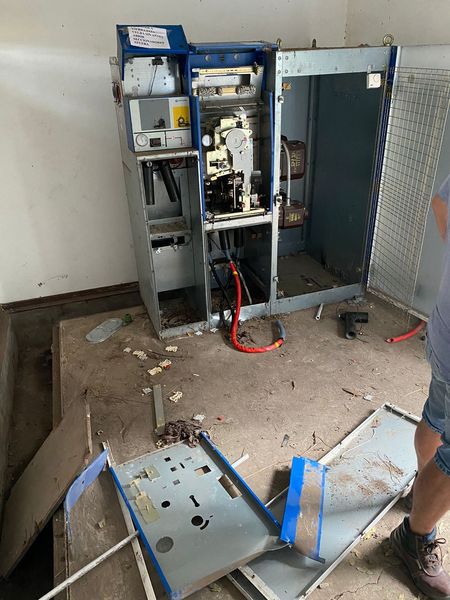 Nuevos robos de cables de la UPC y destrozos en sub estación