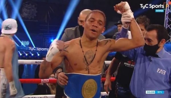 José «Travieso» Arias Olivo se coronó campeón Latino OMB.
