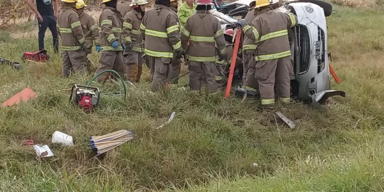 Despiste y vuelco fatal en la ruta 226