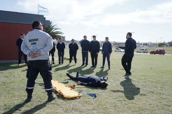 Cursos de RCP para futuros motoristas policiales