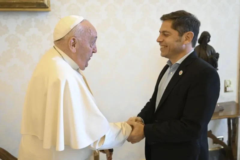 Axel Kicillof y el papa Francisco cara a cara