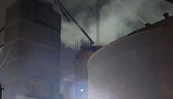 Importante Incendio en Planta de Silos en Quequén