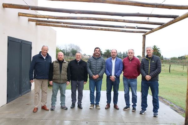 Por asfixia financiera reunión de intendentes