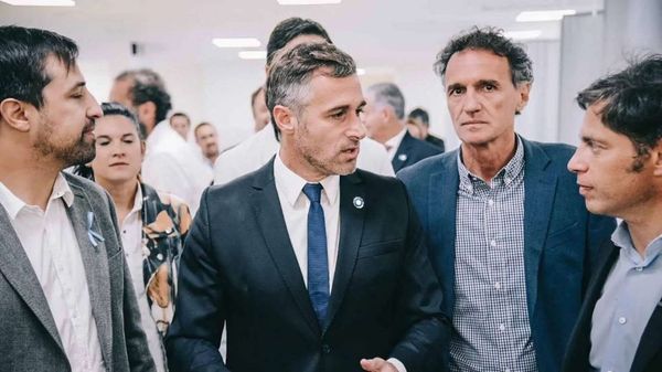 Ministros e intendentes marcharán contra Caputo