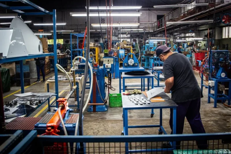 Javier Milei sigue destruyendo la industria
