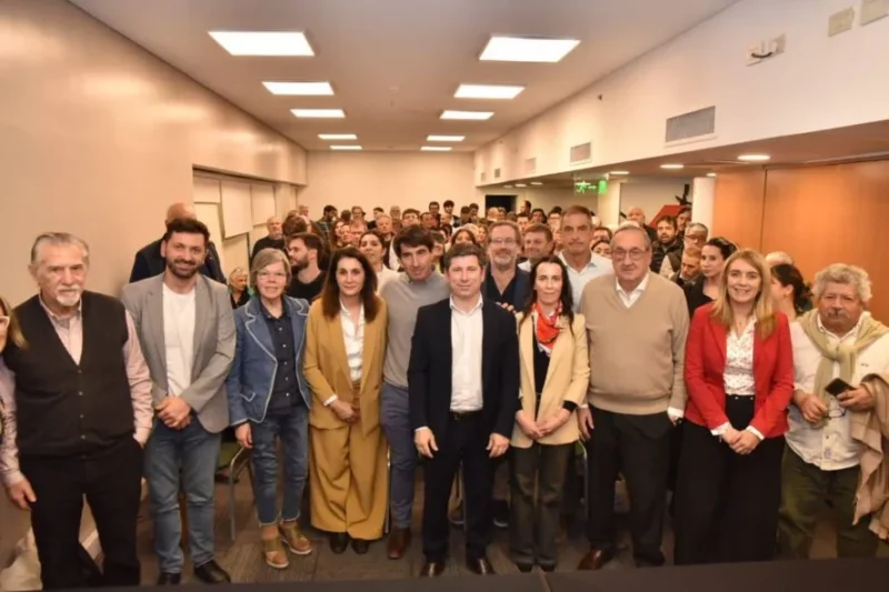 UCR: Presentaron «Futuro Radical»