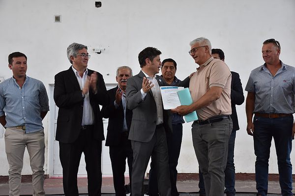 Kicillof entregó habilitación de un frigorífico ovino