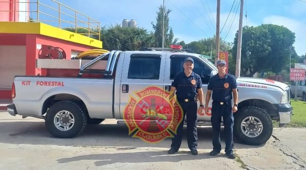Bomberos de Claromecó se suman a las dotaciones en El Bolsón