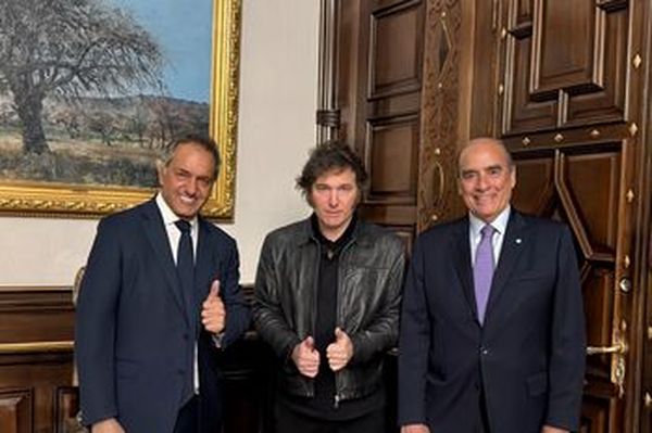 Denuncian que Javier Milei Emitió Facturas Truchas